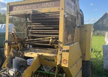 Prasa new holland 841