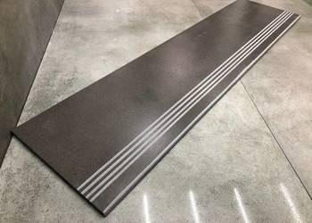 Betonowe płytki schodowe 120x30 SZARY GRAFIT barwione w masi