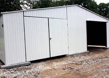 Blaszana hala 10×10m- złamana biel