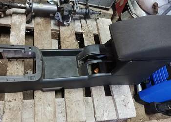 nissan xtrail t30 podłokietnik z tunelem środkowym