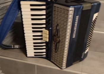 Akordeon royal standard 80 capella