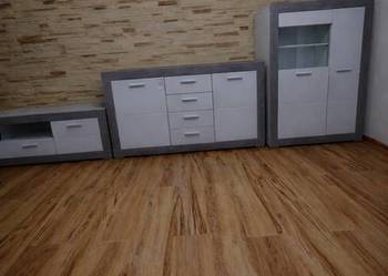 Zestaw mebli plus dwa fotele