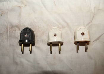 Wtyczki PRL Made in Poland