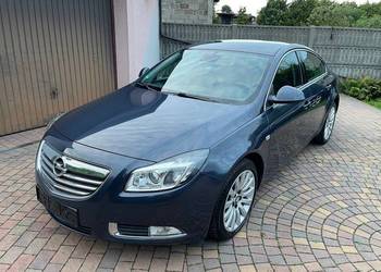Opel Insignia 2.0 turbo benzyna 220 koni nawigacja grzane fotele Alu 18