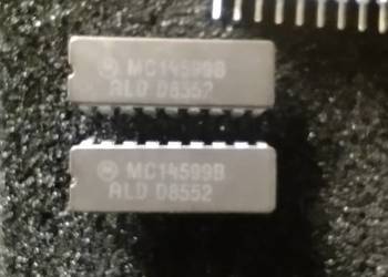 MC14599B MOTOROLA DIP18-CERAM. 8−bit addressable latch MC14599