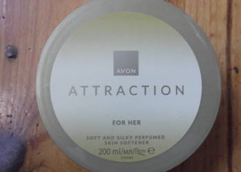 Perfumowany balsam do ciała Attraction dla Niej Avon