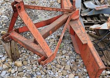 Pług zgarniacz do śniegu ziemni i kukurydzy