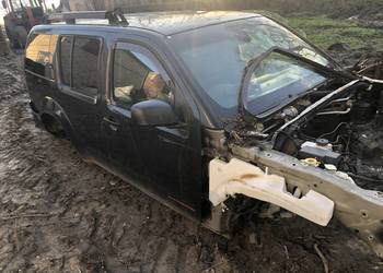 NISSAN PATHFINDER R51 NAVARA D40 częsci cwiartka drzwi
