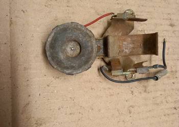 Klakson komar sztywniak