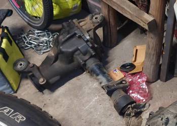 Most przedni do Toyoty Land Cruiser serii 100 /uszkodzony