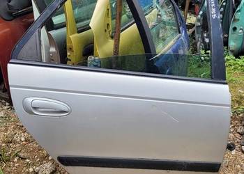 Drzwi Toyota Avensis t22