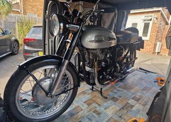 Norton Mercury 650 twin 1969.