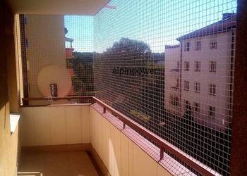 BEZINWAZYJNY MONTAŻ SIATKI BALKONOWEJ DLA KOTA Warszawa Kocia Siatka Balkon