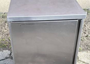 Stół gastronomiczny zabudowany 63x70x85