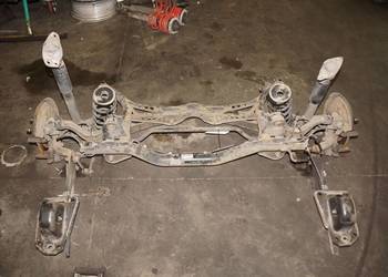 1K0505315AQ TOLEDO III BELKA SANKI TYŁ 1K0505315AQ TOLEDO III BELKA SANKI TYŁ