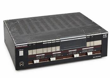 Wzmacniacz Grundig V35 (V35a) Vintage 1985-89 Klasyk z lat 80.