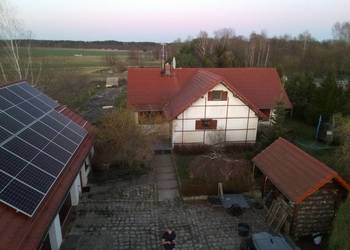 Wiejska posiadłość na krańcu wsi 0,82h staw basen pompa ciepła fotowoltaika
