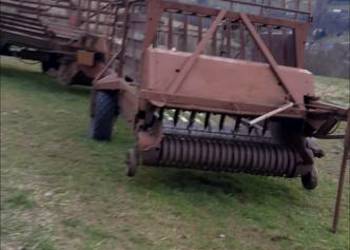 Przyczepa samozbierająca