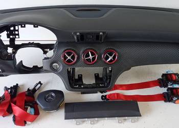 Deska rozdzielcza Mercedes A176 AMG 2015 Deska rozdzielcza Mercedes A176 AMG 2015