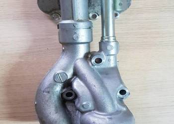 Obudowa termostatu kolanko Infiniti QX70 s 5.0 V8