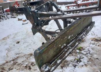 Pług do śniegu,spych do ziemi.