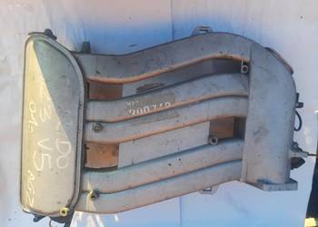 Volkswagen Bora Golf Bora Seat 2.3 V5 AGZ kolektor ssący 071133203