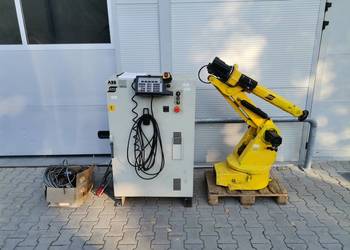 Robot przemysłowy spawający ABB ESAB szafa panel