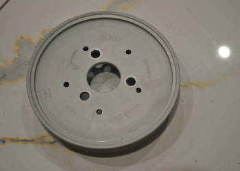 Koło pasowe pompy wspomaganiua AUDI A4 A5 A6 A7 Q5 A8