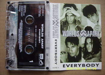 Pop ; kaseta ; WORLDS APART--EVERYBODY .