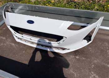 Przedni zderzak Ford Focus mk4