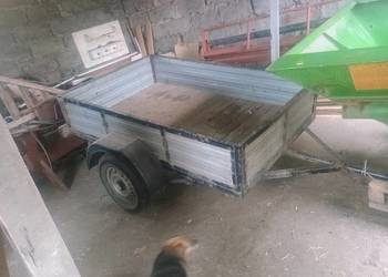 Przyczepka samochodowa