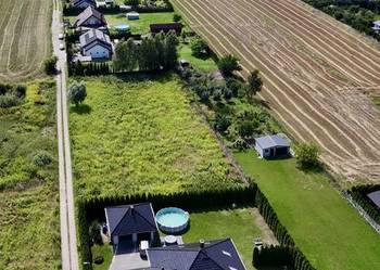 Działka budowlana 1300m2, WZ bezterm., Media, Kolej, Lokalizacja Miasto.