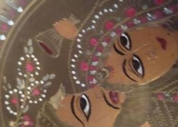 Stary ręcznie malowany talerz patera z mosiądzu Stary ręcznie malowany talerz patera z mosiądzu