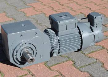 Motoreduktor kątowy 2.2kw. 53obr./min. z hamulcem. BAUER