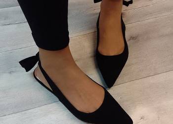 (42) Czarne baleriny wieczorowe z odkrytą piętą, NOWE