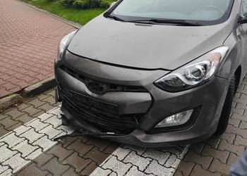 Hyundai i30, 2014, uszkodzony