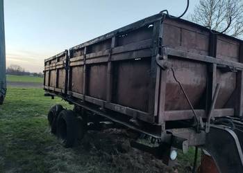 Przyczepa PTS 9 Charkowca do remontu