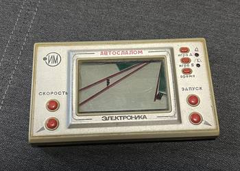 Konsolka Ruskie jajeczka - wyścigi - Elektronika IM