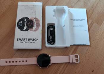 Różowy smartwatch fitness
