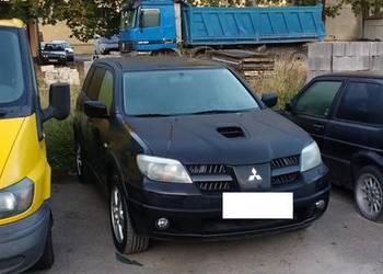 Mitsubishi Outlander I SUV 4x4 2.0 turbo 200km (benzyna + LPG)