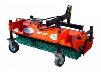Zamiatarka SW130 do traktora z koszem Geograss