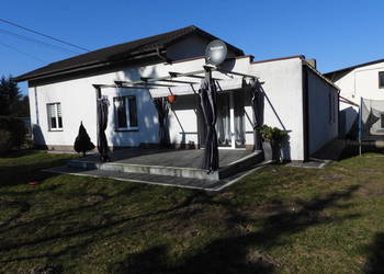 bezpośrednio,Bedoń sprzedam dom, garaż ,budynki gospodarcze