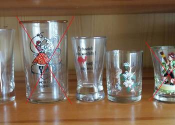 Kieliszki do wódki różne.