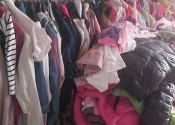 ubrania ciuchy 450-600sztuk dziecięce i damskie