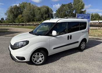 Fiat Doblo 1.4 BENZYNA Zarejestrowany Długie Opłaty Klimatyzacja Nawigacja