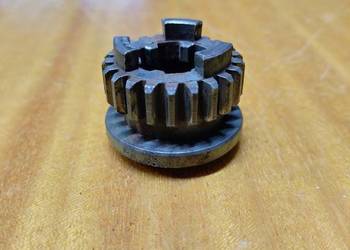Koło zębate skrzyni 22 z WSK WFM