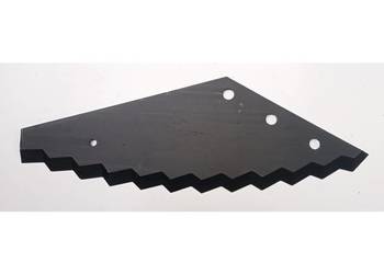 Nóż do paszowozu 555×8 mm STRAUTMANN śr. otworu 18 mm – wzmocniony
