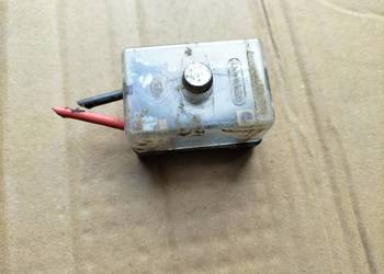 AUDI 100 80 90 B3 B4 A6 C4 VW GOLF 2 3 T4 BEZPIECZIK