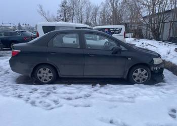 Honda City 2007 benzyna uszkodzona jeżdżąca