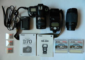 NIKON Lustrzanka cyfrowa D70 + 2 obiektywy, lampa błyskowa i akcesoria.